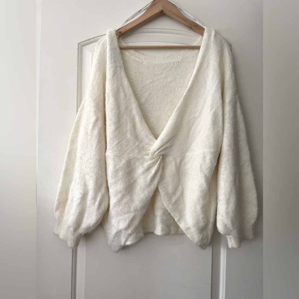 NWT Reversible Eloquii Cream Sweater